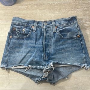 Levi’s 501 denim shorts